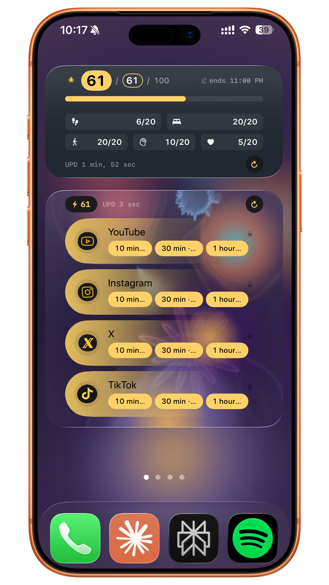 Nowhere widgets and a live wallpaper on the home screen
